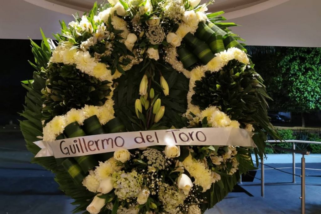 Guillermo del Toro se hace presente durante el velorio a Jaime Humberto Hermosillo