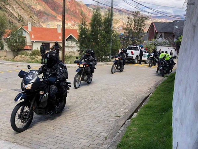 Embajada de México en Bolivia reporta presencia policial