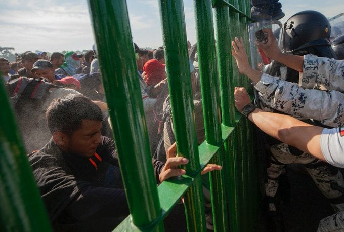 Controla la Guardia Nacional ingreso de nueva caravana migrante por el sur de México