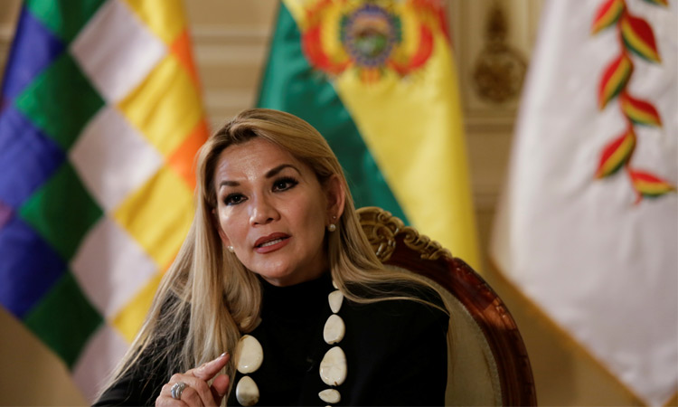 Presidenta interina de Bolivia promulga ley que prorroga su mandato