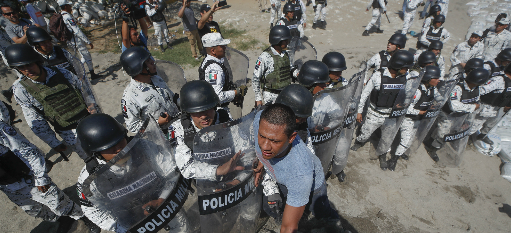 Salvaje agresión de la Guardia Nacional contra migrantes: Muñoz Ledo