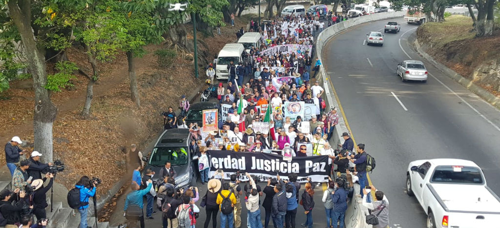 Así inició caminata de Sicilia en Morelos; “sin verdad ni justicia, lo único que habrá es más infierno”, advierte el poeta