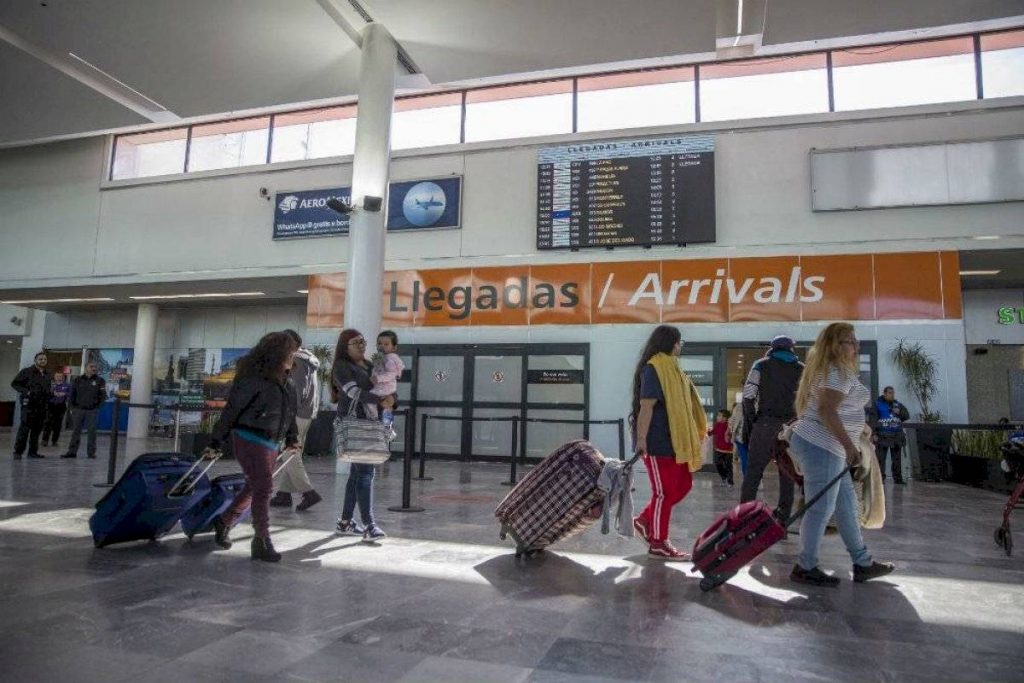 Vuelo de China llega al Aeropuerto Internacional de Tijuana