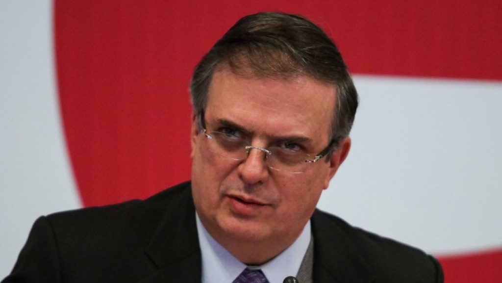 ‘No se justificaría’ enviar avión a China por mexicanos tras coronavirus: Ebrard