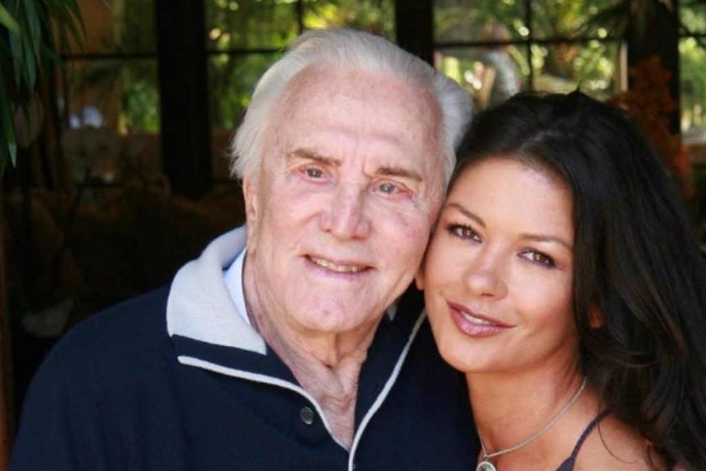 Catherine Zeta-Jones con profunda tristeza despide a su amado suegro Kirk Douglas:”Te amaré por el resto de mi vida”