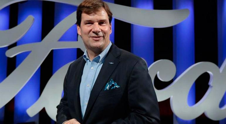 Sacuden Ford: Jim Farley, nuevo jefe de Operaciones; sale Hinrichs