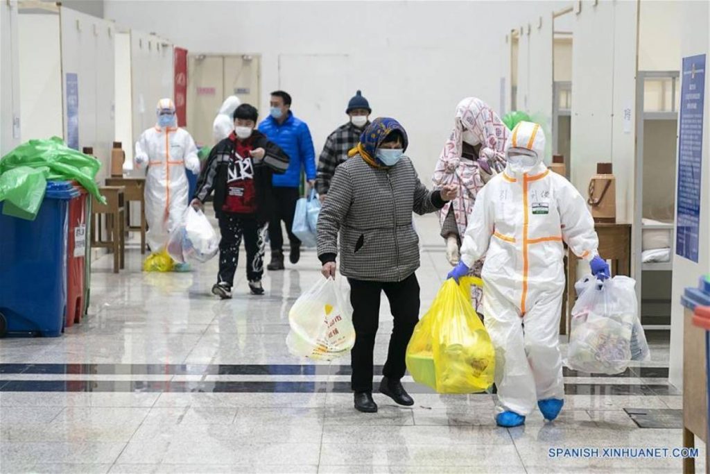 Videos: En Wuhan se producen arrestos y llevan por la fuerza a hospitales a sospechosos de coronavirus