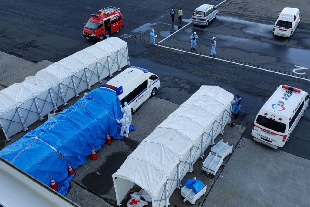 Japón registra primera muerte por coronavirus: una mujer de 80 años