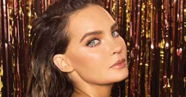 Belinda posa sin ropa interior para celebrar el día de San Valentín