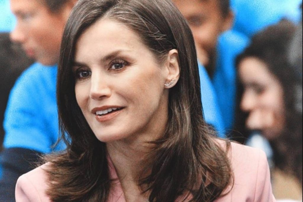 Letizia fue captada luciendo un sexy bikini y arrasa en las redes sociales