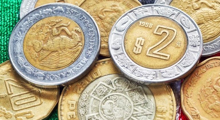 Peor caída del peso frente al dólar en medio año; así cotizó