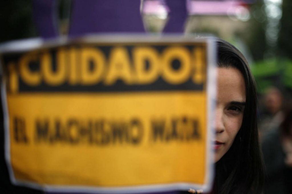 Dista, hasta 293%, reporte oficial y ciudadano de feminicidios